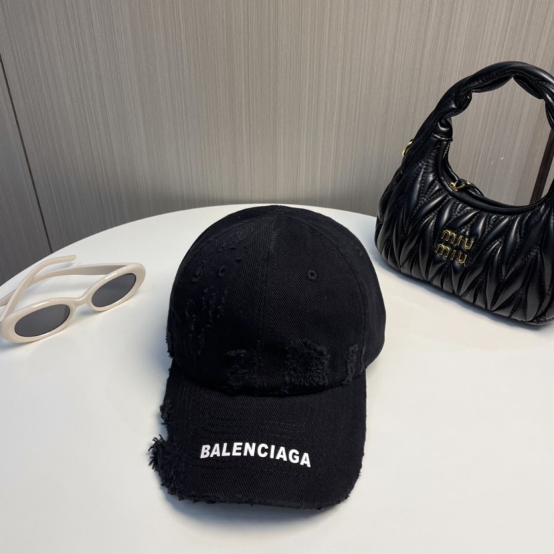 BALENCIAGA